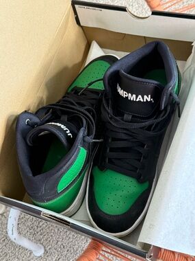 Jordan Access Box Label - Black / Aloe Verde / White